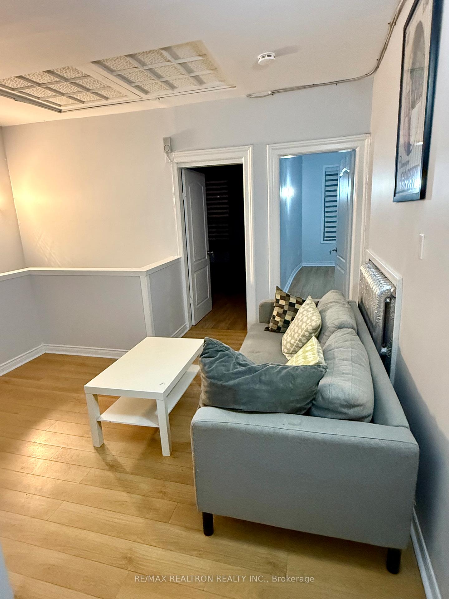 Photo 13 of Unit Upper, 712 Queen Street W, Toronto, Trinity-Bellwoods — HOMEH