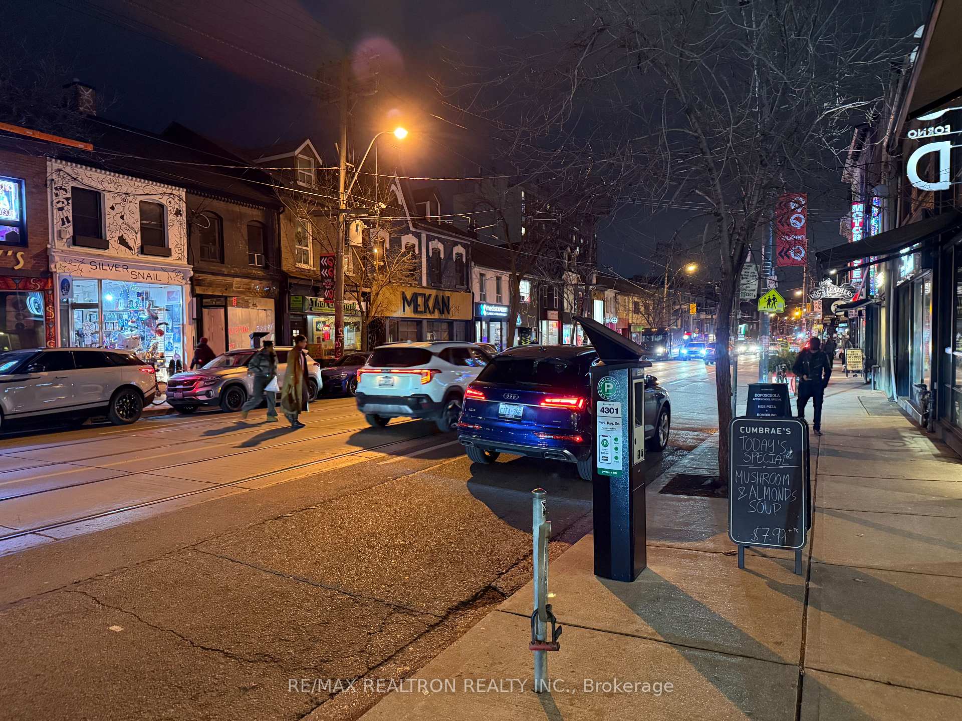Photo 14 of Unit Upper, 712 Queen Street W, Toronto, Trinity-Bellwoods — HOMEH