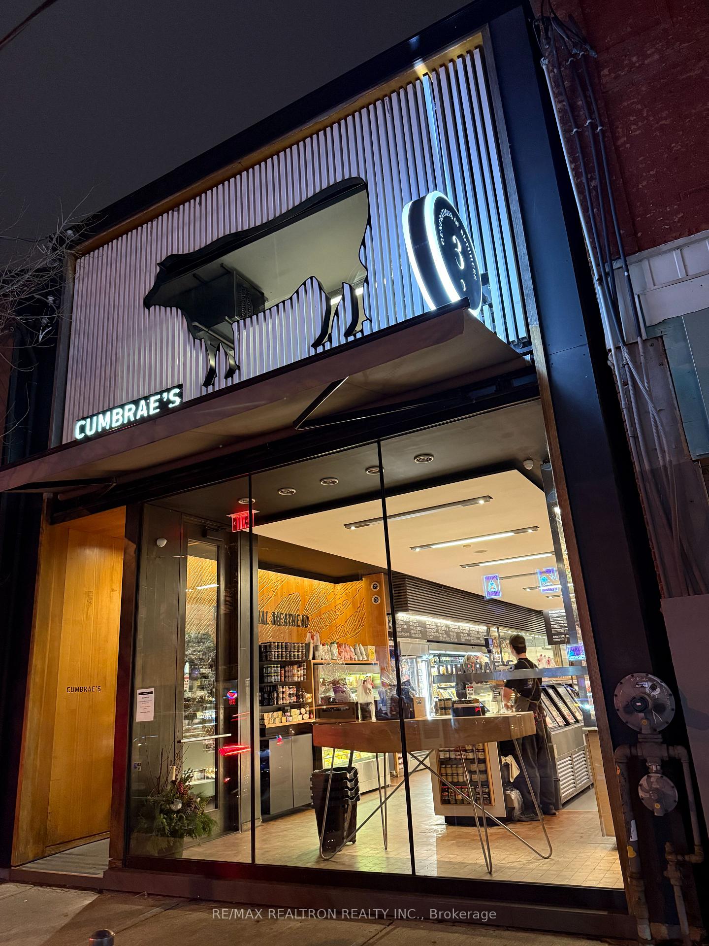 Photo 19 of Unit Upper, 712 Queen Street W, Toronto, Trinity-Bellwoods — HOMEH