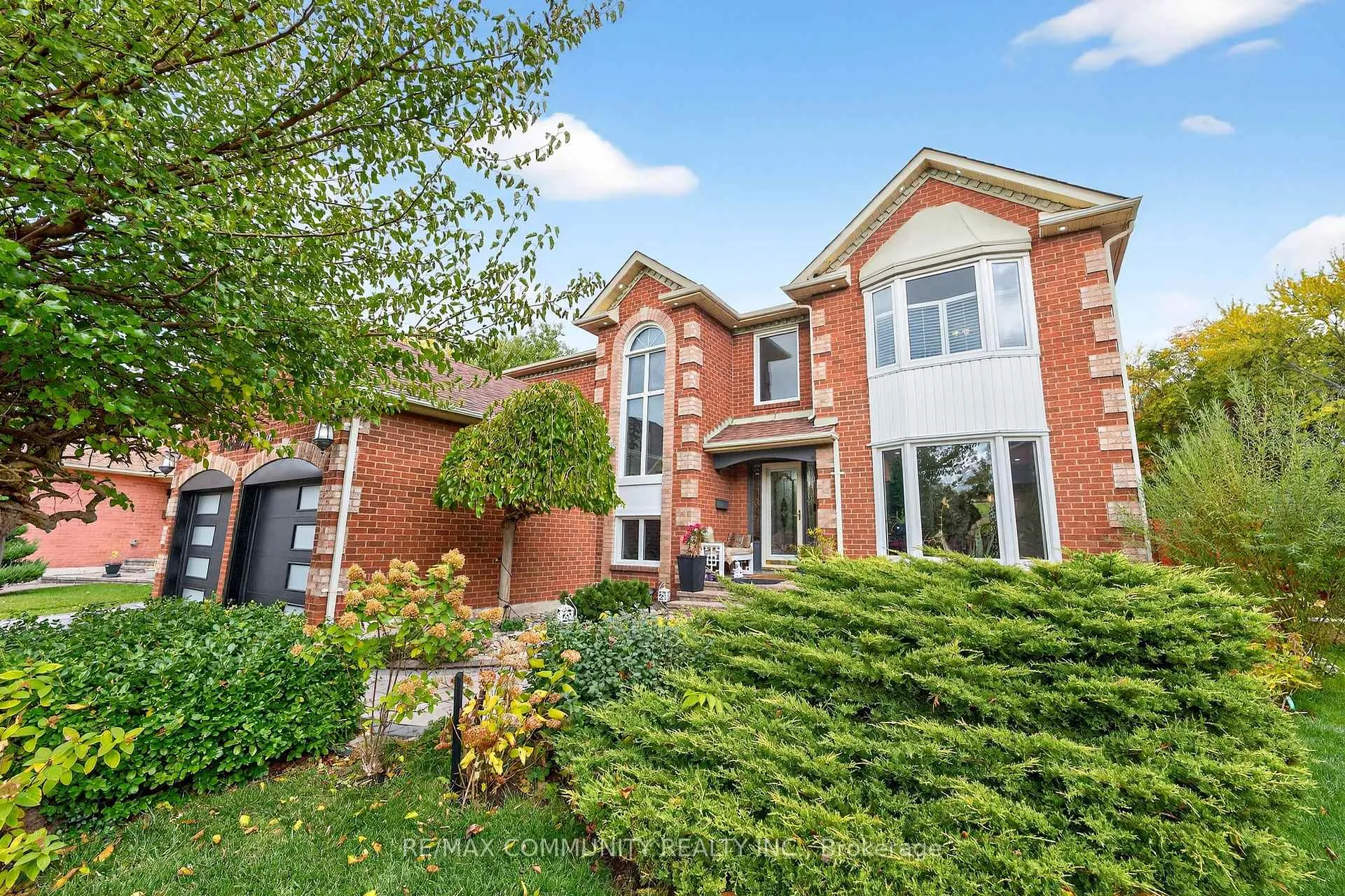 Photo 3 of 31 Withay Drive, Ajax, Central West — HOMEH