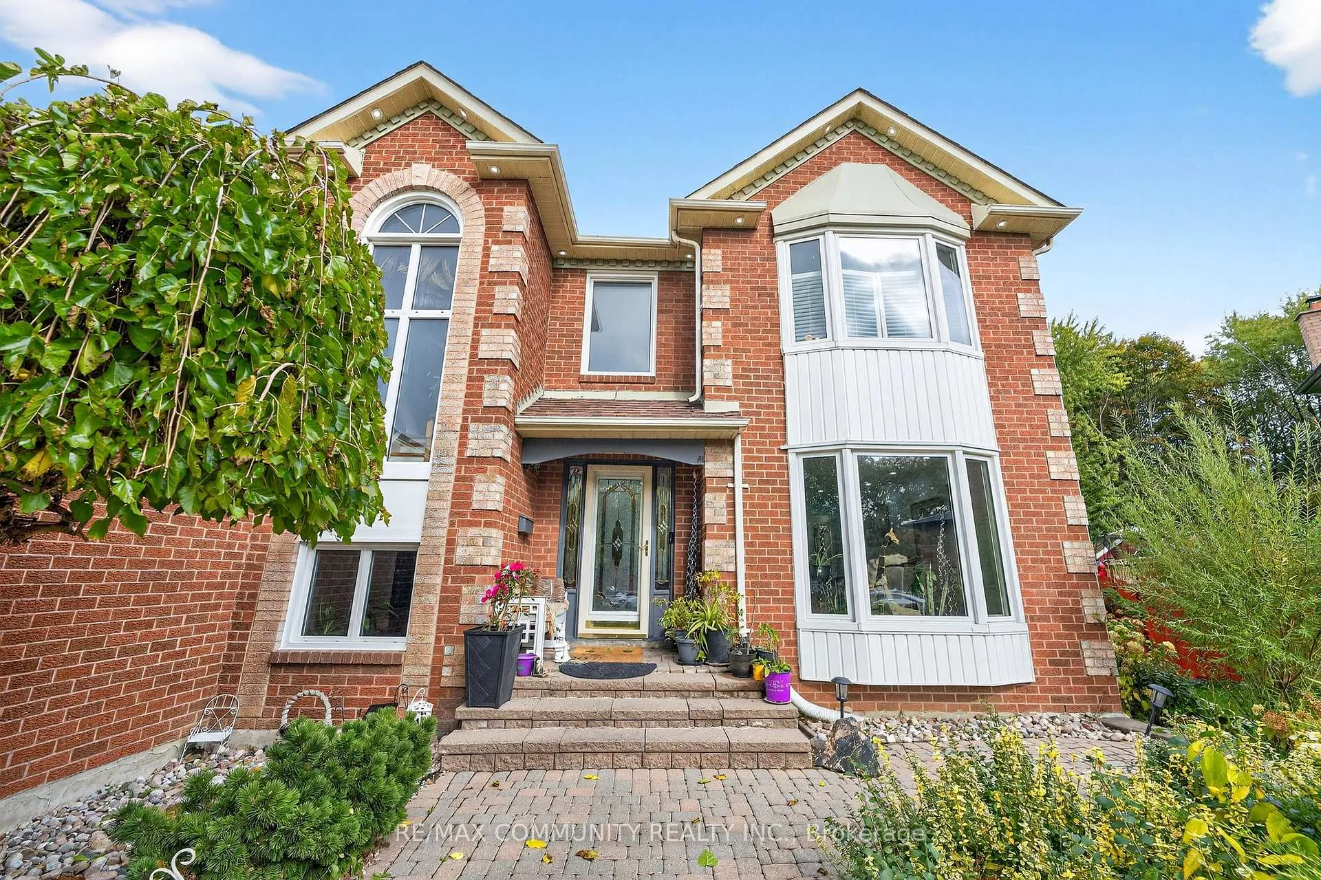 Photo 7 of 31 Withay Drive, Ajax, Central West — HOMEH