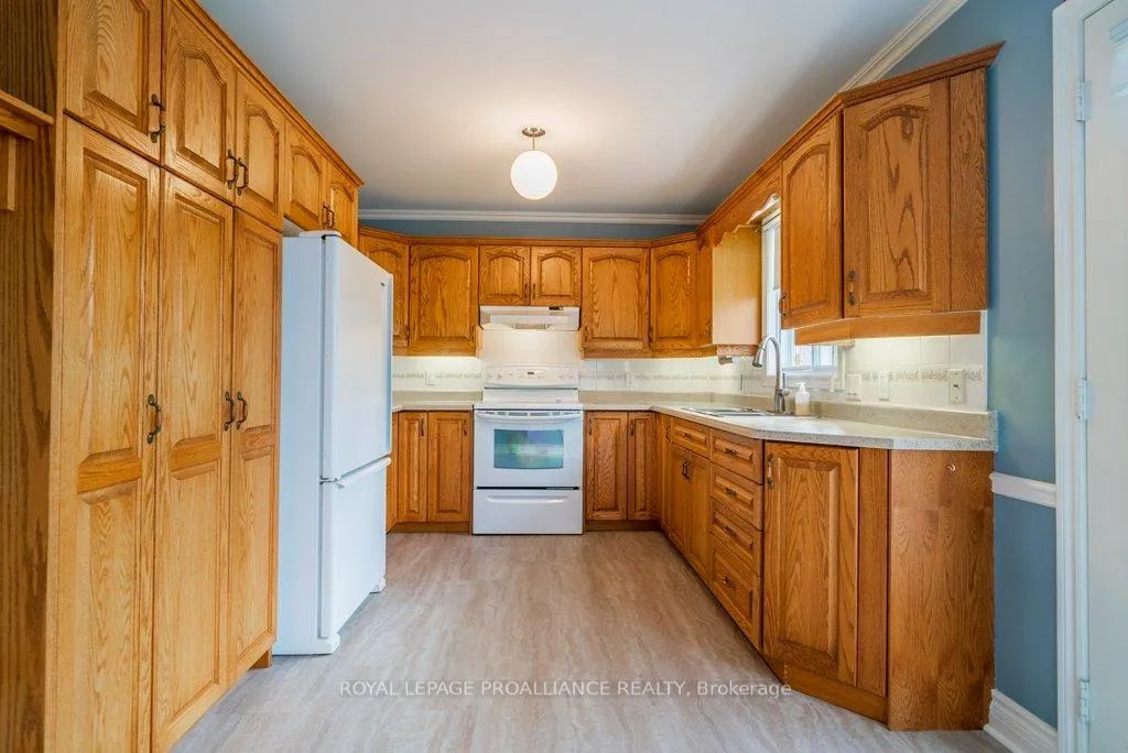 Photo 123 of 100 Selena Avenue, Belleville, Belleville Ward — HOMEH