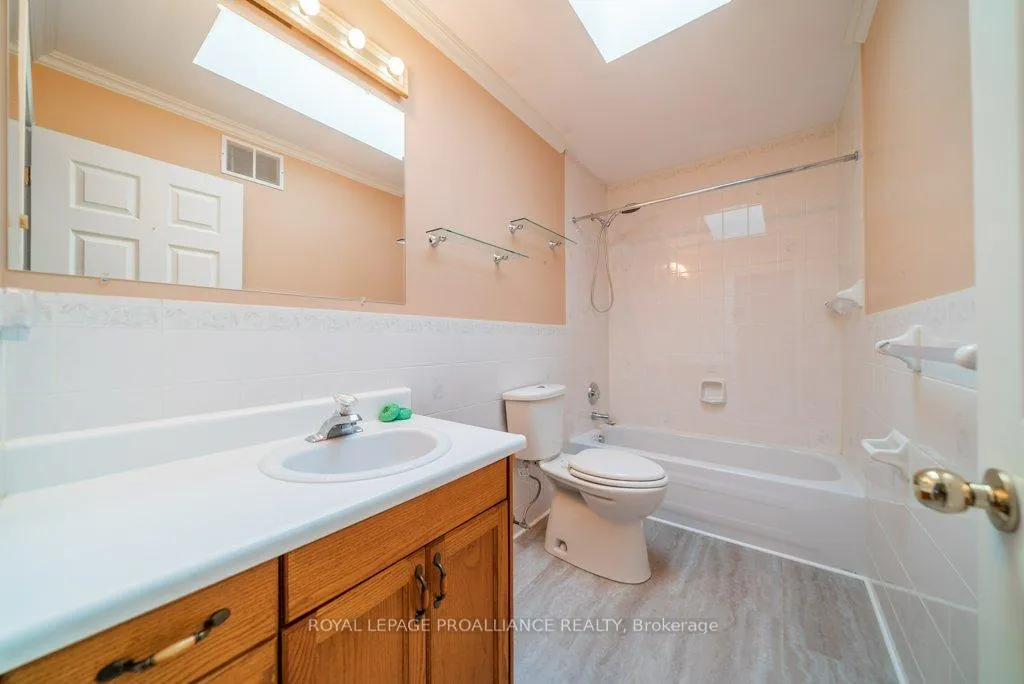 Photo 154 of 100 Selena Avenue, Belleville, Belleville Ward — HOMEH