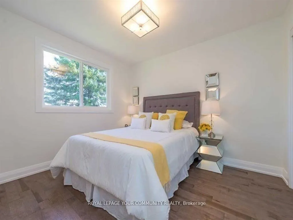 Photo 12 of Unit MAIN, 112 Murray Drive, Aurora, Aurora Highlands — HOMEH