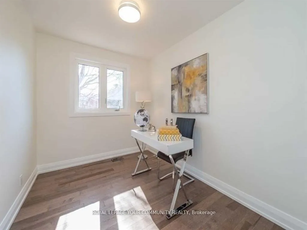 Photo 20 of Unit MAIN, 112 Murray Drive, Aurora, Aurora Highlands — HOMEH