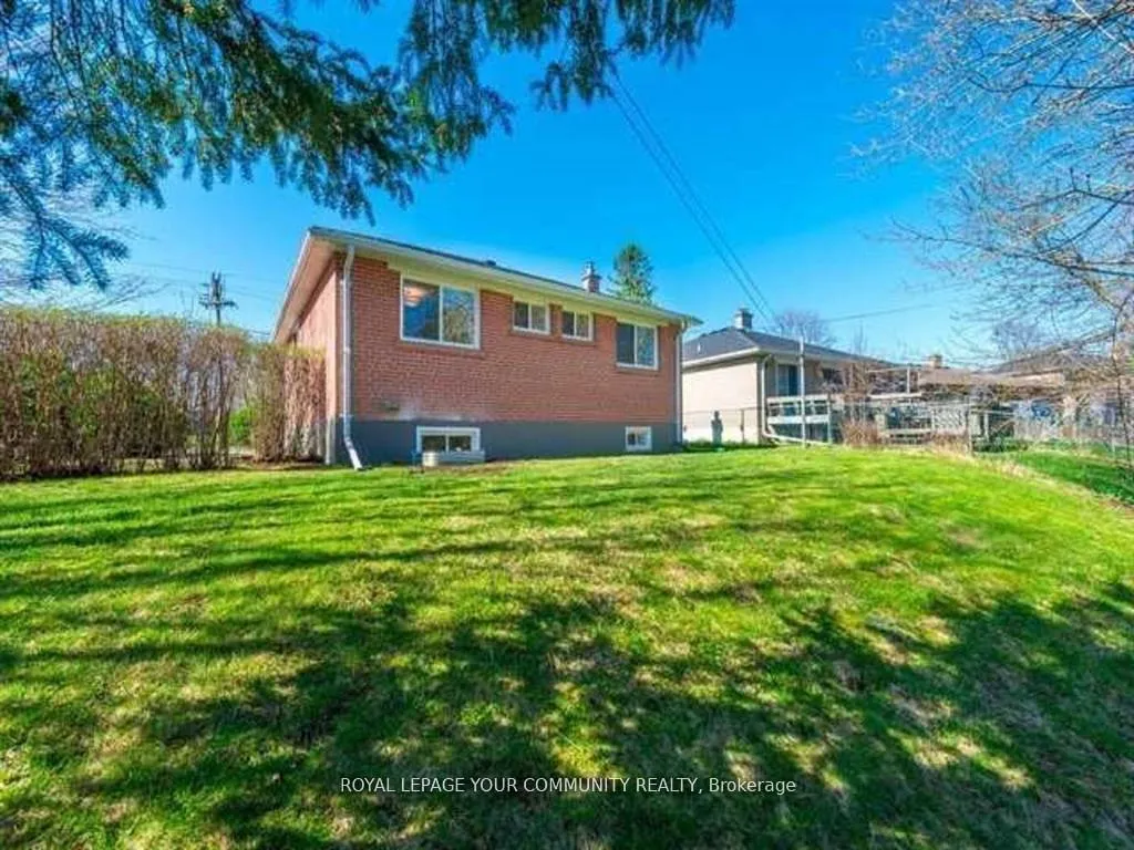 Photo 24 of Unit MAIN, 112 Murray Drive, Aurora, Aurora Highlands — HOMEH