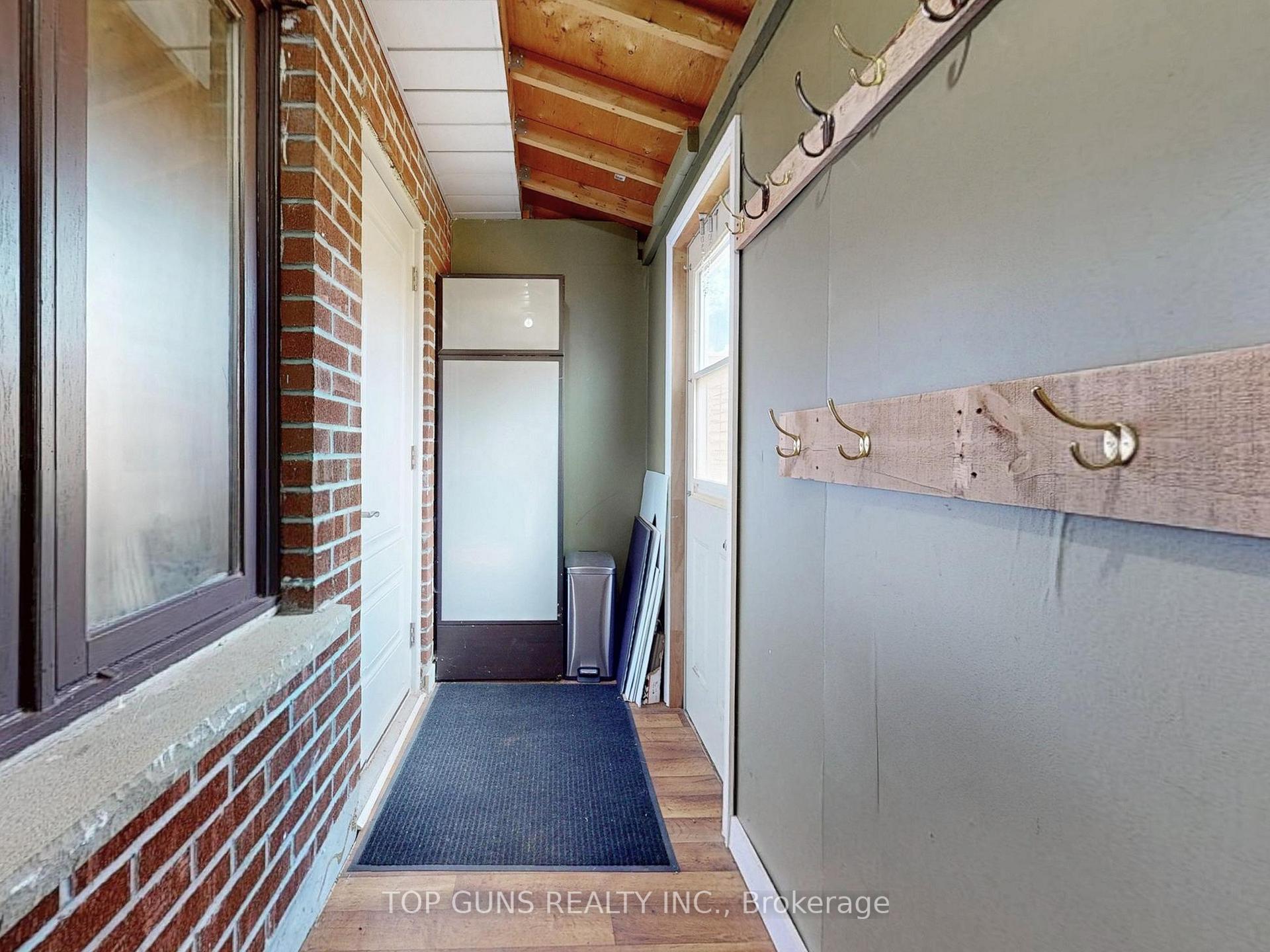 Photo 40 of 25 Ringway Crescent, Etobicoke, Elms-Old Rexdale — HOMEH