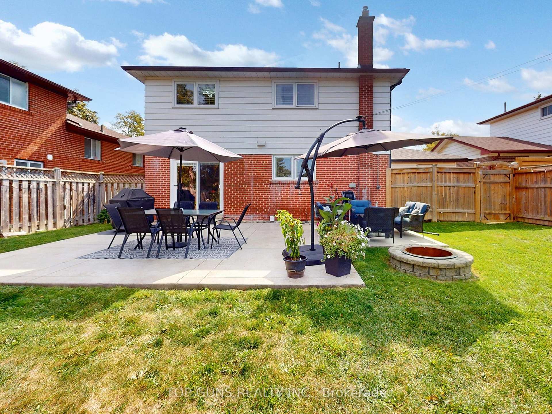 Photo 41 of 25 Ringway Crescent, Etobicoke, Elms-Old Rexdale — HOMEH