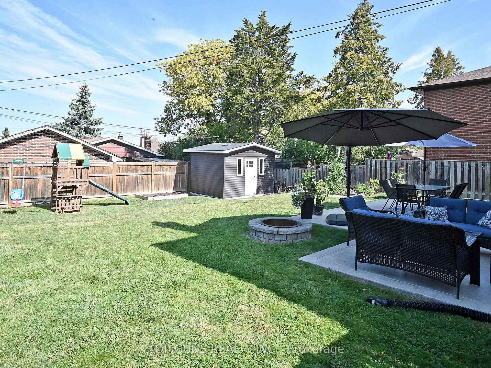 Photo 45 of 25 Ringway Crescent, Etobicoke, Elms-Old Rexdale — HOMEH