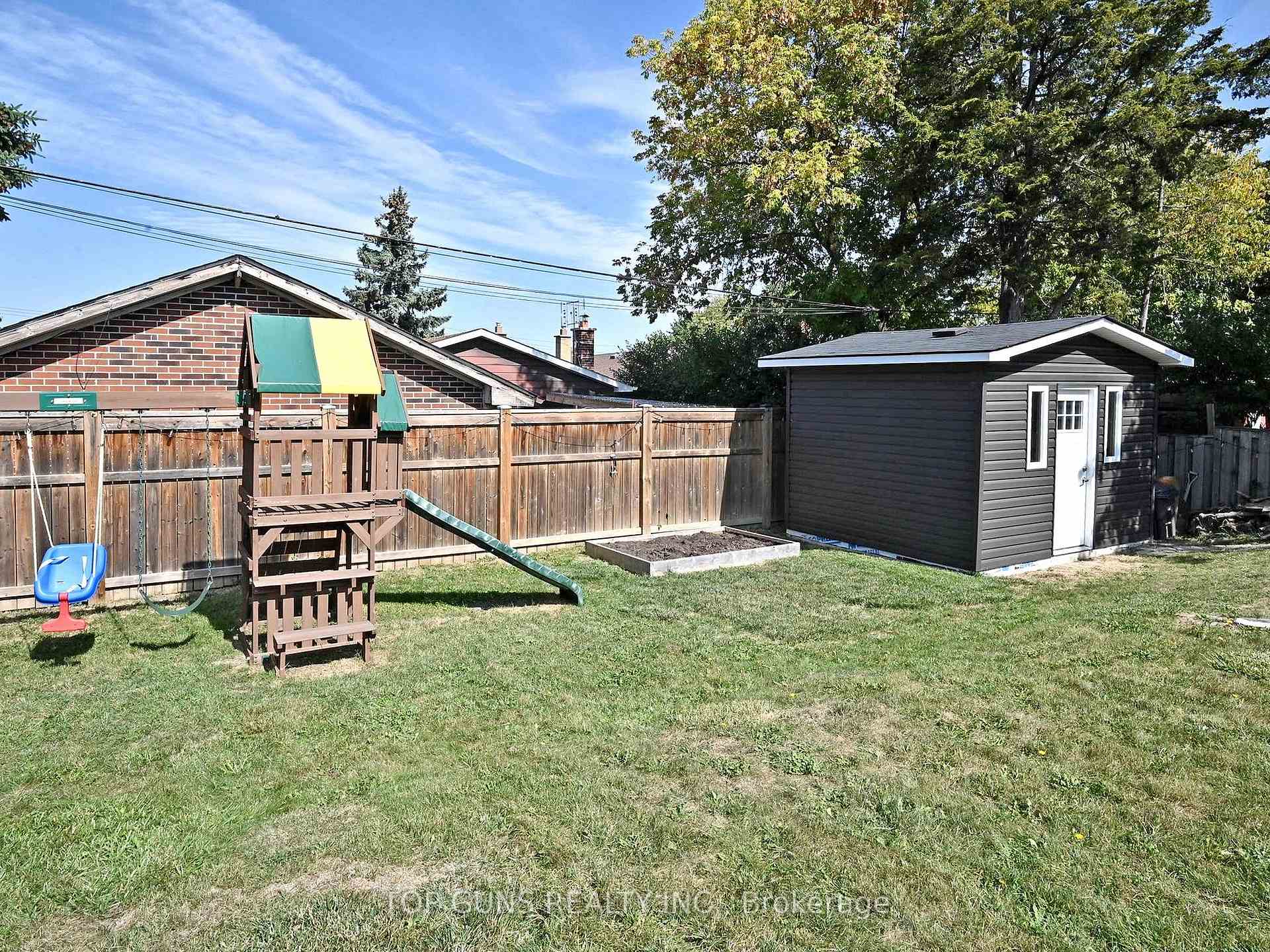 Photo 48 of 25 Ringway Crescent, Etobicoke, Elms-Old Rexdale — HOMEH