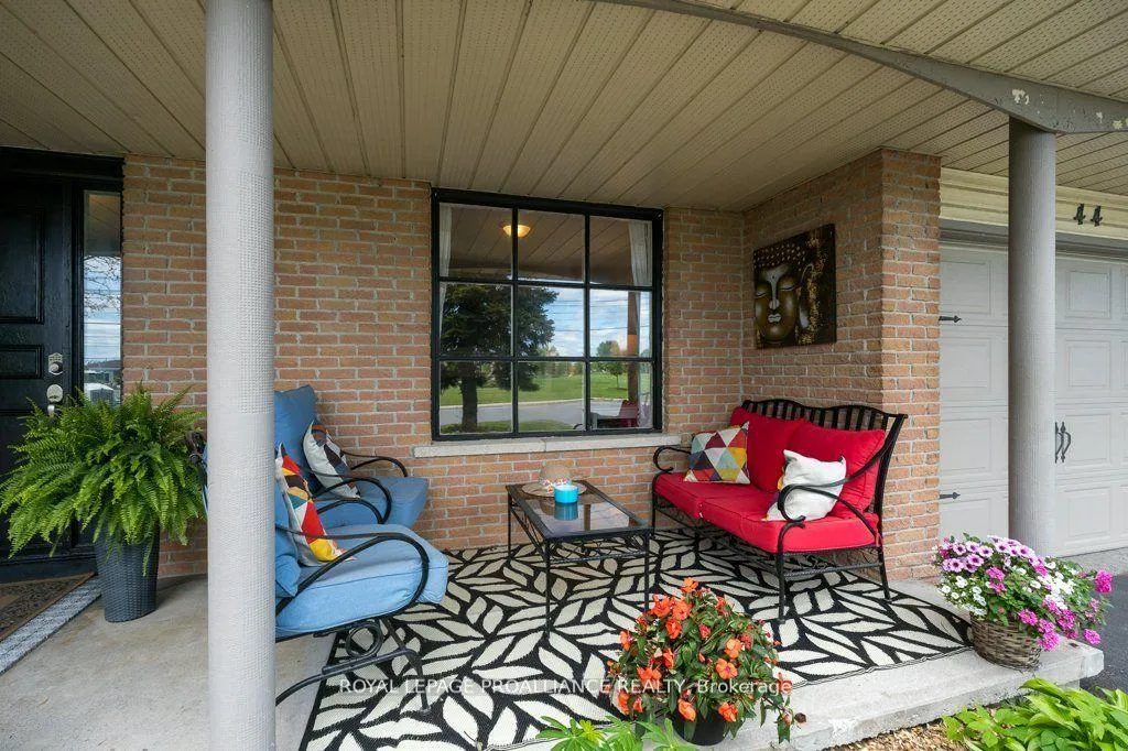 Photo 23 of 44 Sidney Street, Belleville, Belleville Ward — HOMEH
