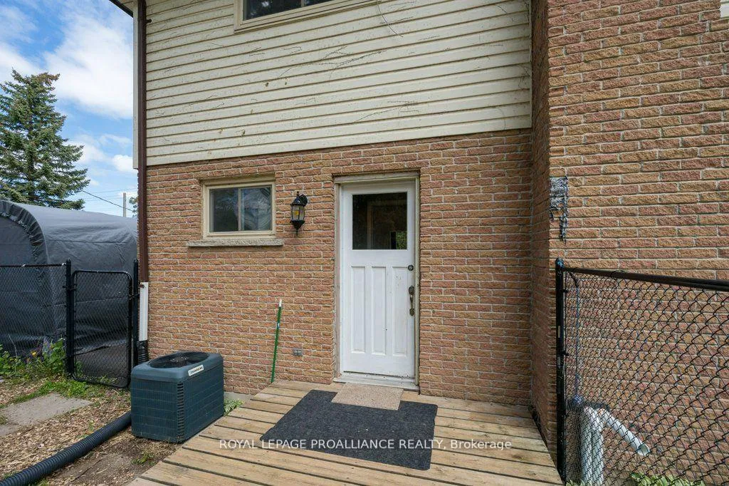 Photo 219 of 44 Sidney Street, Belleville, Belleville Ward — HOMEH