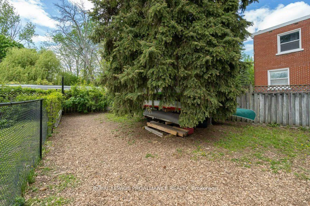 Photo 267 of 44 Sidney Street, Belleville, Belleville Ward — HOMEH