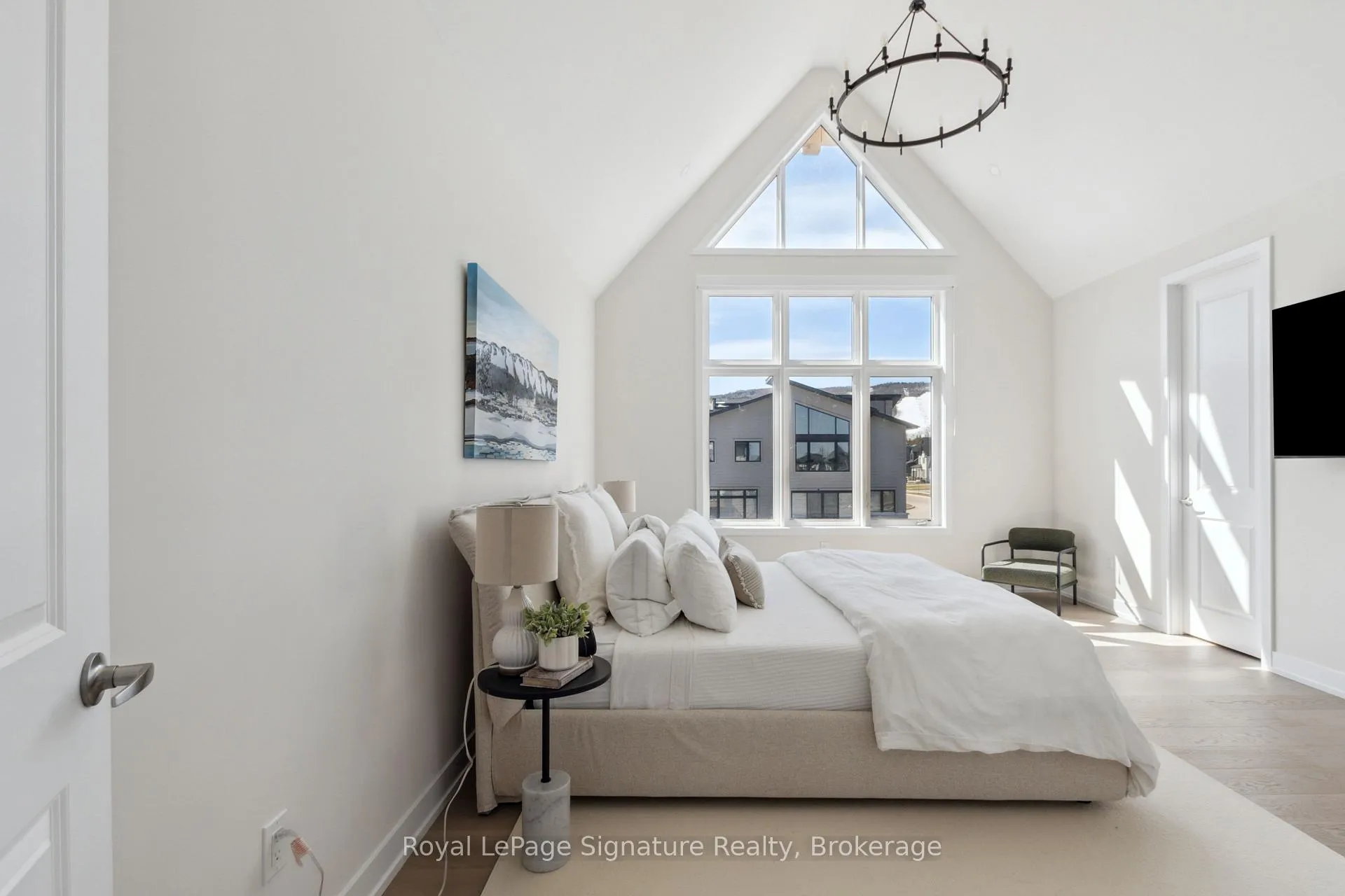 Photo 108 of 101 Cattail Crescent, Blue Mountains — HOMEH