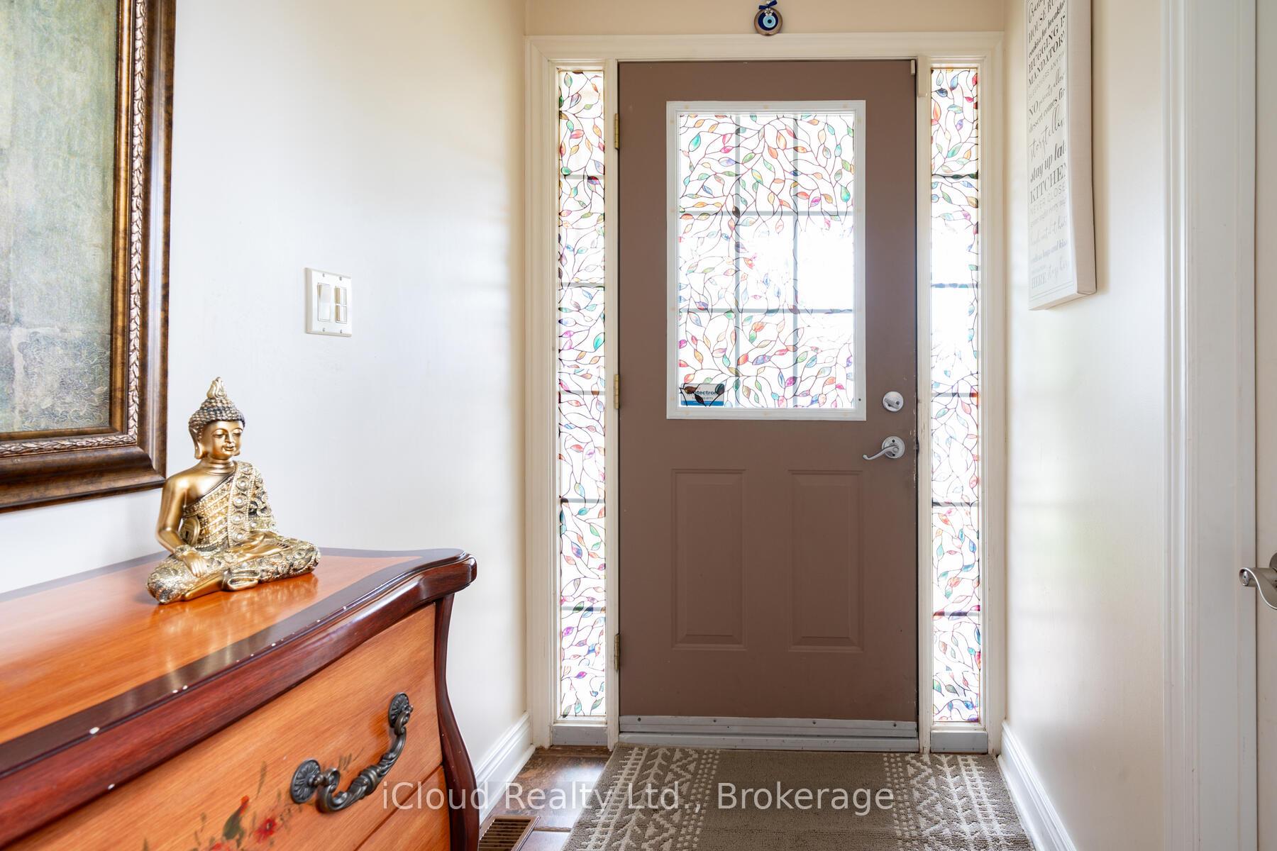 Photo 16 of 76 Stavely Crescent, Etobicoke, Rexdale-Kipling — HOMEH