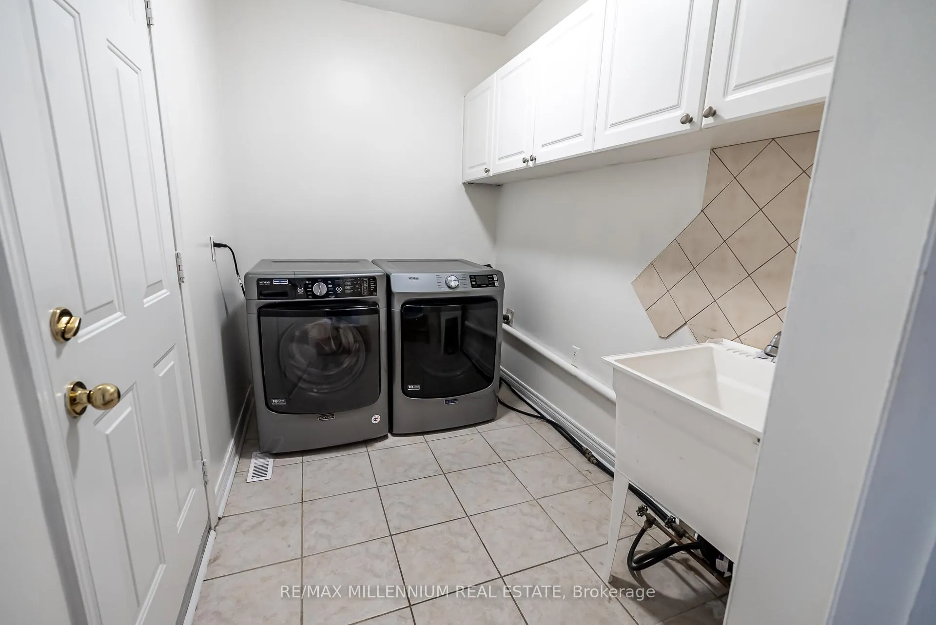 Photo 30 of 25 Bevan Crescent, Ajax, Northwest Ajax — HOMEH