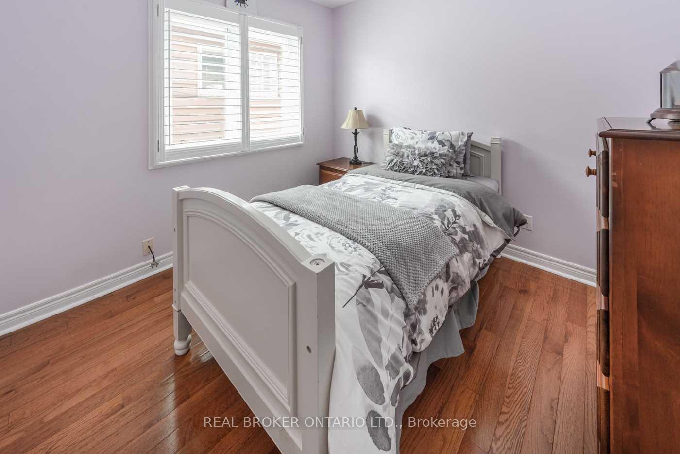 Photo 9 of Unit Main, 83 Bellwoods Avenue, Toronto, Trinity-Bellwoods — HOMEH