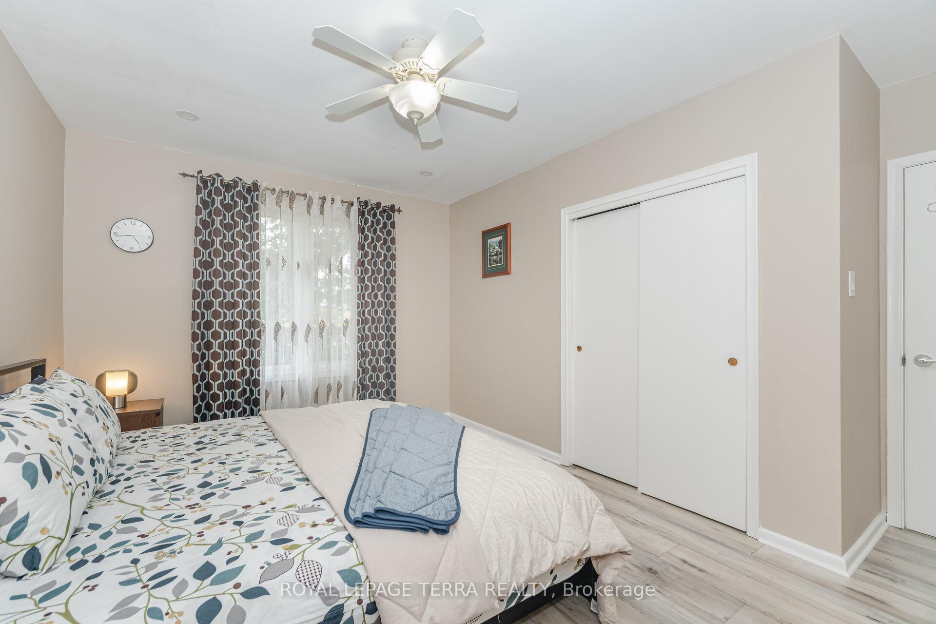 Photo 17 of 65 Alhart Drive, Etobicoke, Thistletown-Beaumonde Heights — HOMEH