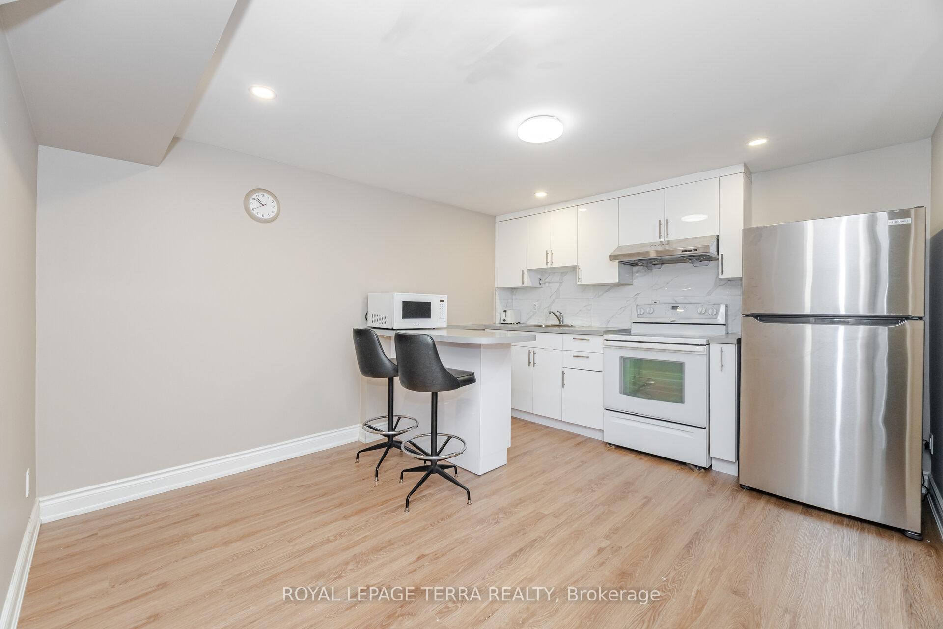 Photo 28 of 65 Alhart Drive, Etobicoke, Thistletown-Beaumonde Heights — HOMEH