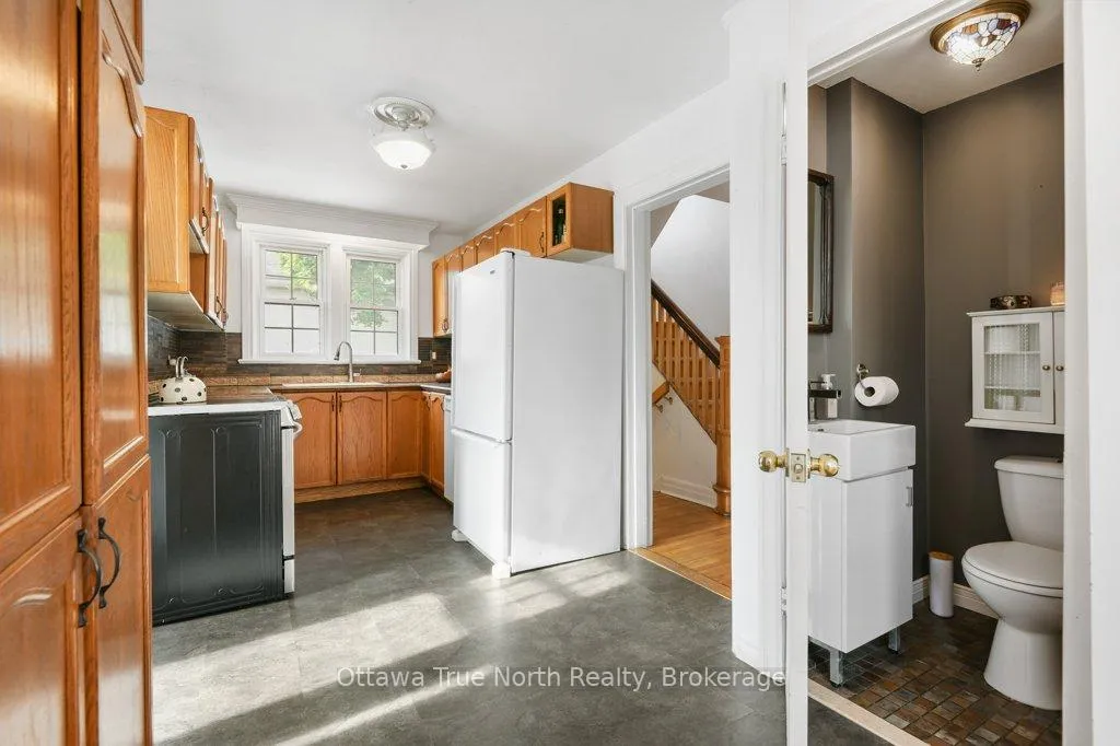 Photo 122 of 61 Daniel Street N, Arnprior — HOMEH