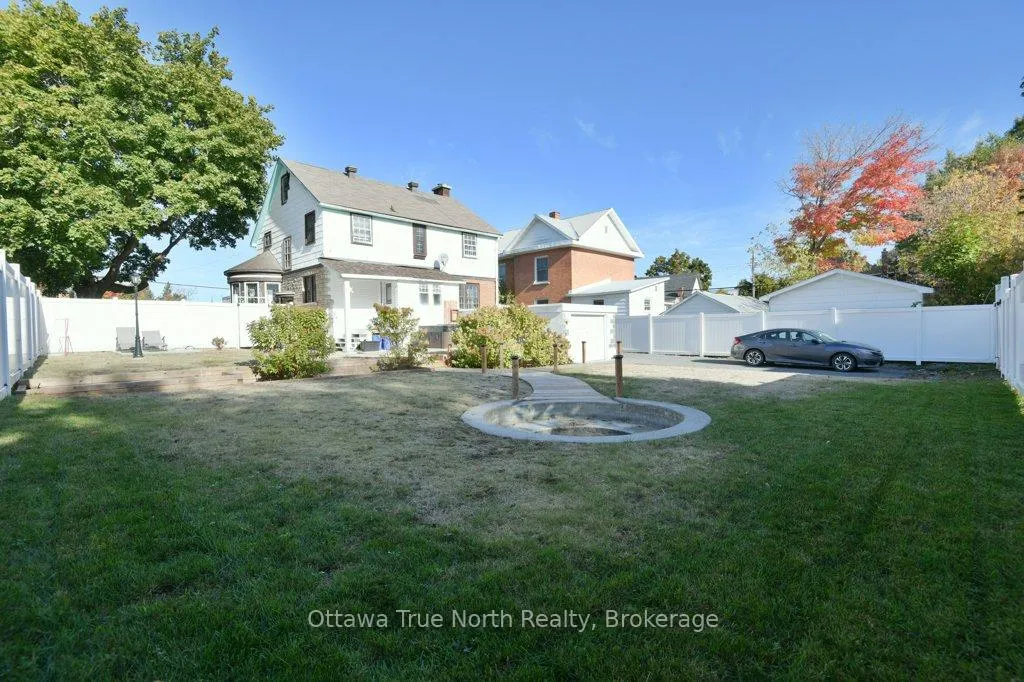 Photo 206 of 61 Daniel Street N, Arnprior — HOMEH