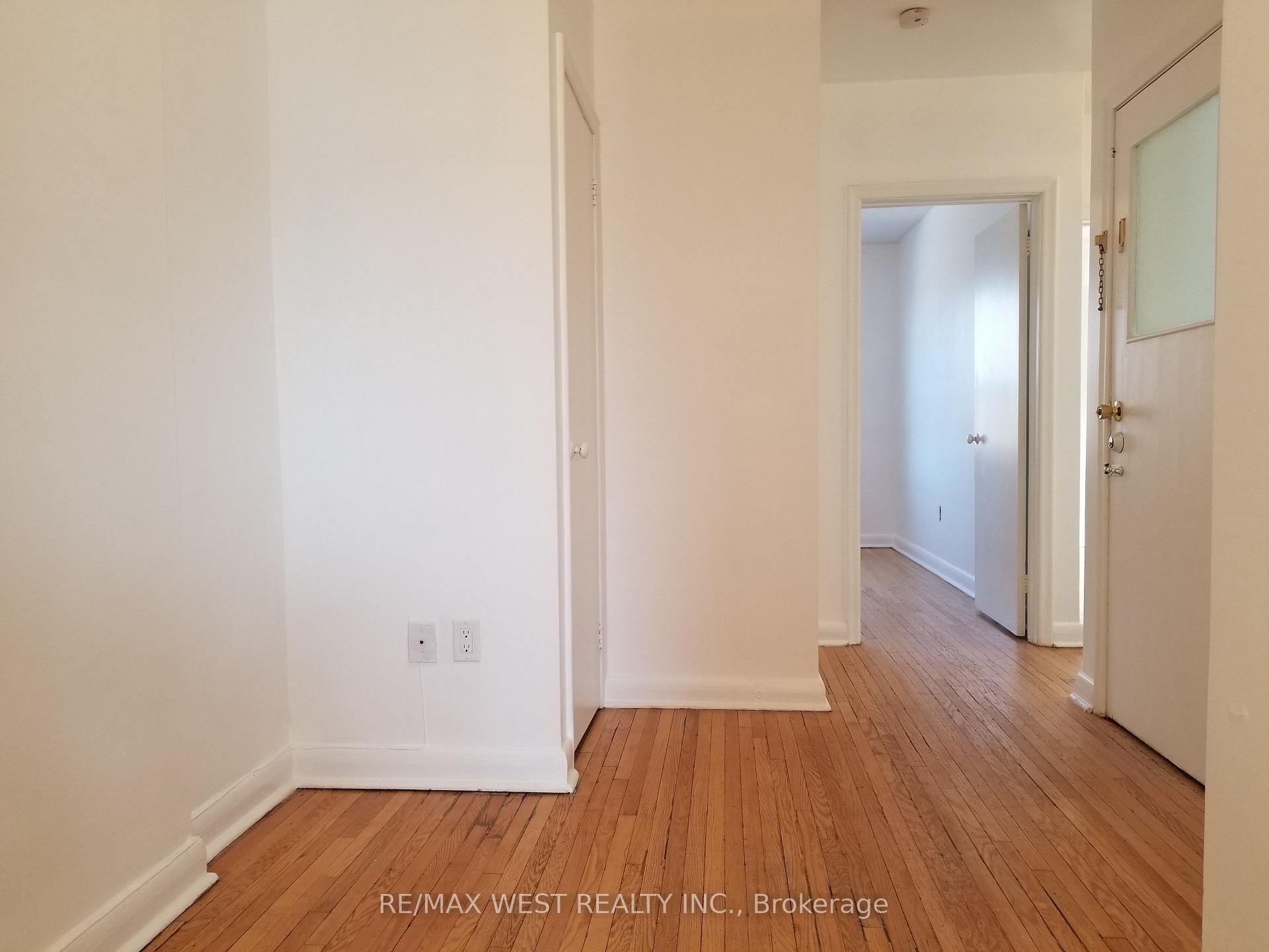 Photo 2 of Unit Main, 2077 Kipling Avenue, Etobicoke, Rexdale-Kipling — HOMEH