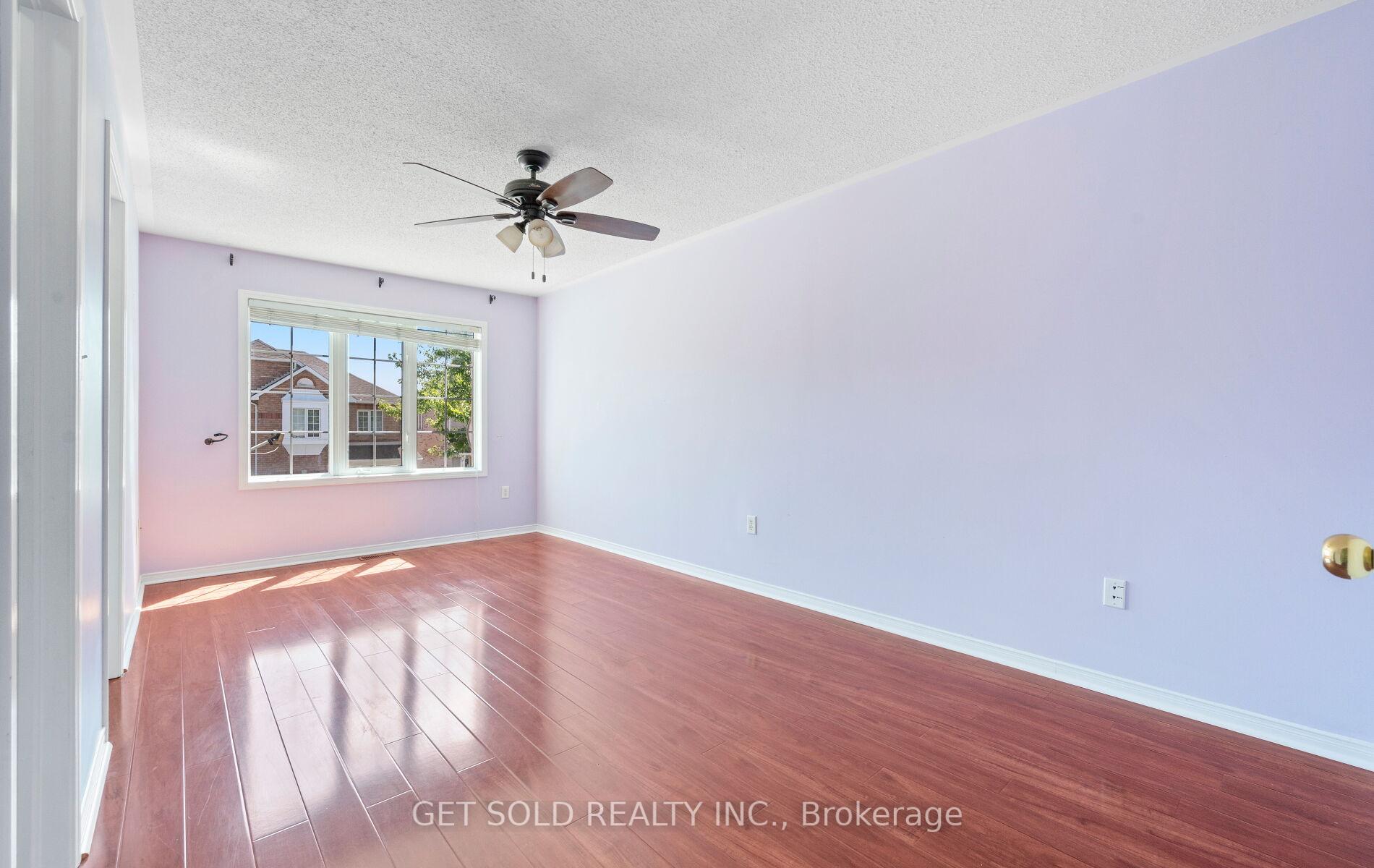 Photo 17 of 16 Mare Crescent, Etobicoke, West Humber-Clairville — HOMEH