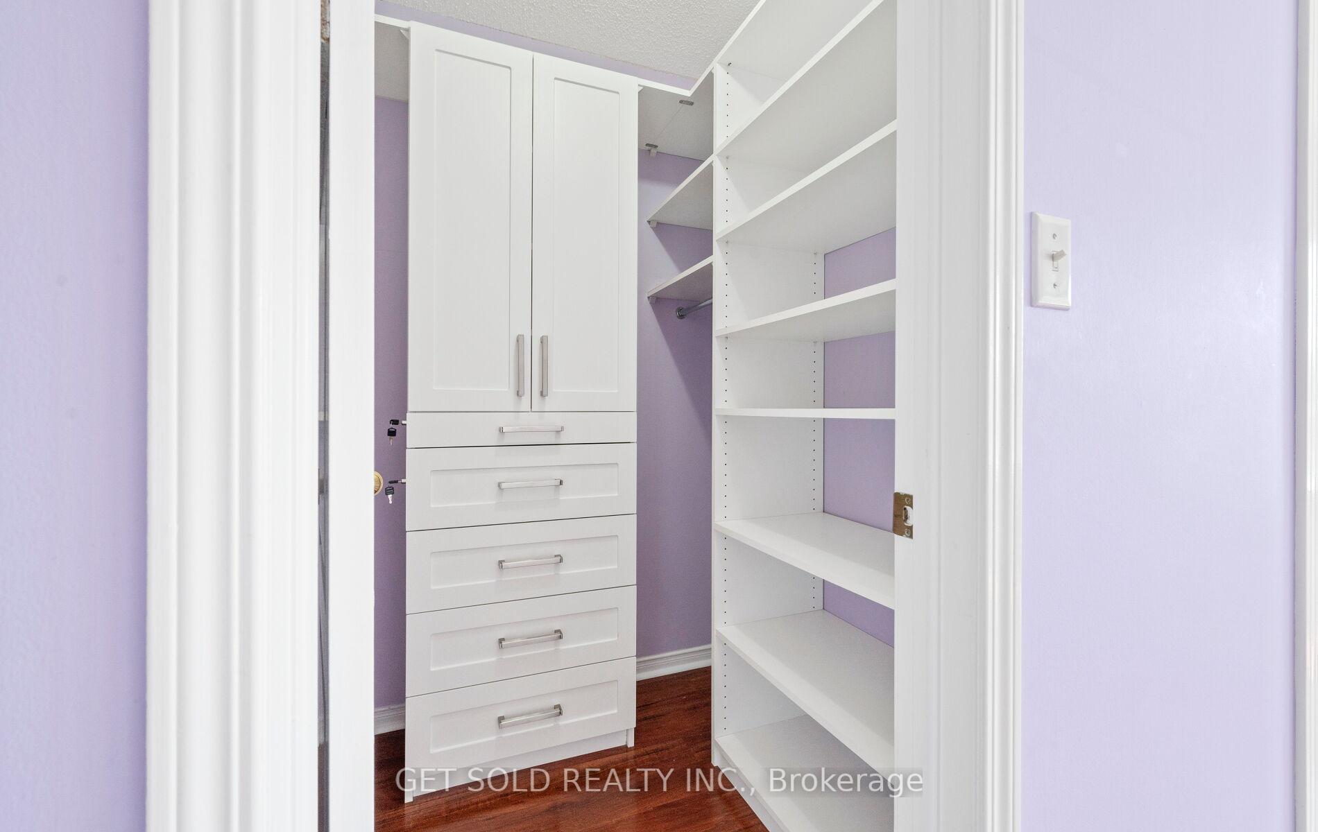 Photo 22 of 16 Mare Crescent, Etobicoke, West Humber-Clairville — HOMEH