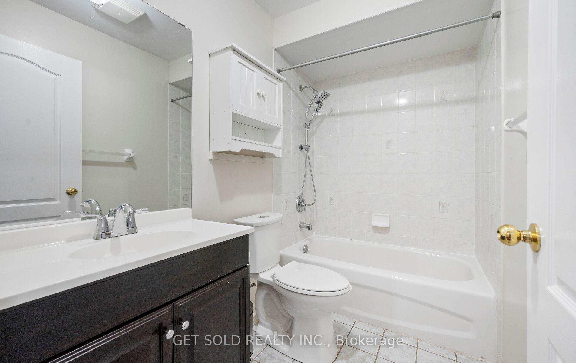 Photo 33 of 16 Mare Crescent, Etobicoke, West Humber-Clairville — HOMEH