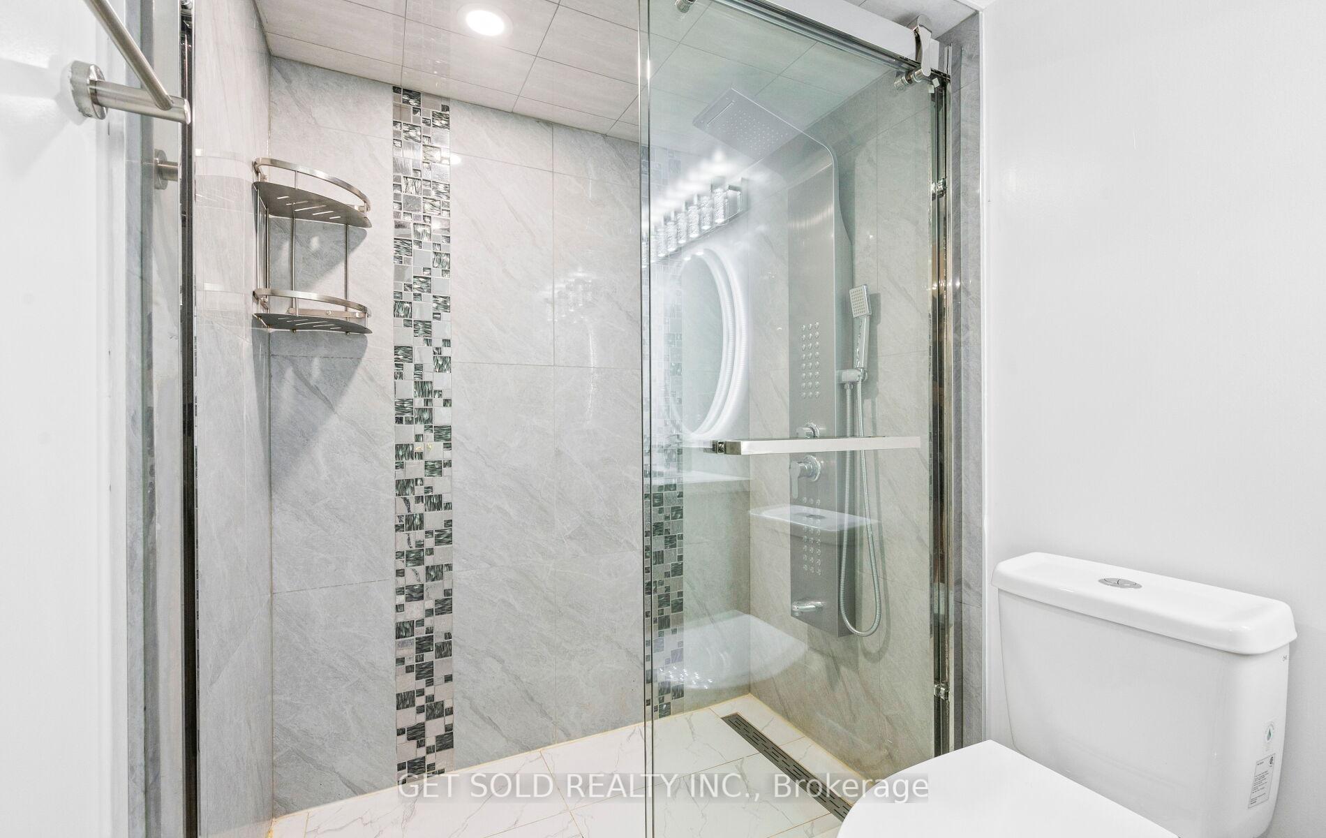 Photo 43 of 16 Mare Crescent, Etobicoke, West Humber-Clairville — HOMEH
