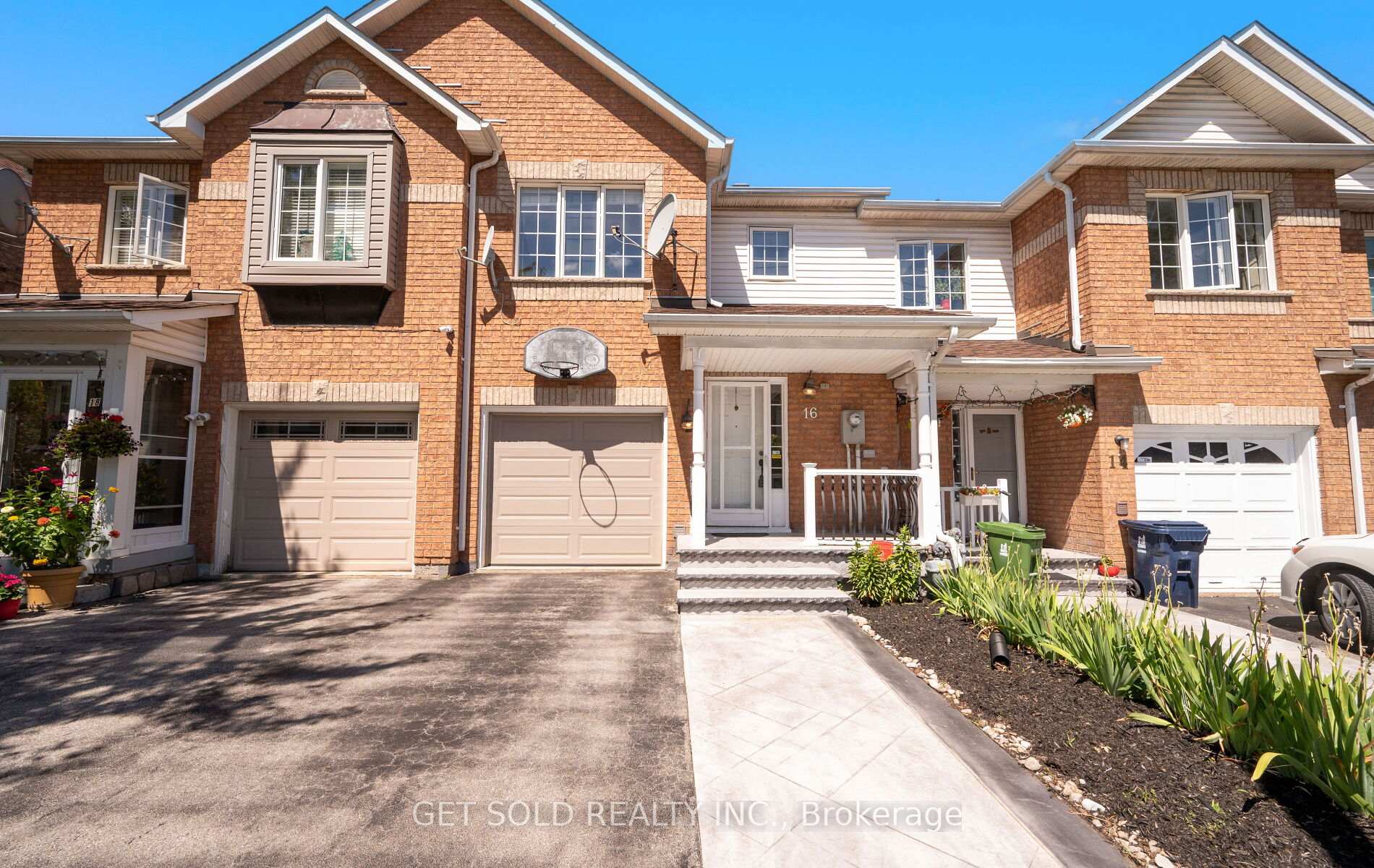 Photo 49 of 16 Mare Crescent, Etobicoke, West Humber-Clairville — HOMEH
