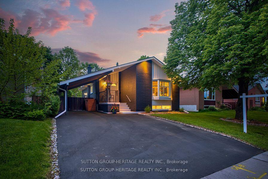 Photo 7 of 22 Paragon Road, Etobicoke, Kingsview Village-The Westway — HOMEH