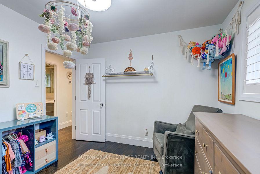 Photo 17 of 22 Paragon Road, Etobicoke, Kingsview Village-The Westway — HOMEH