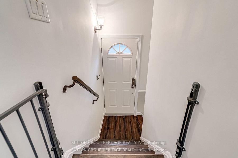 Photo 35 of 22 Paragon Road, Etobicoke, Kingsview Village-The Westway — HOMEH