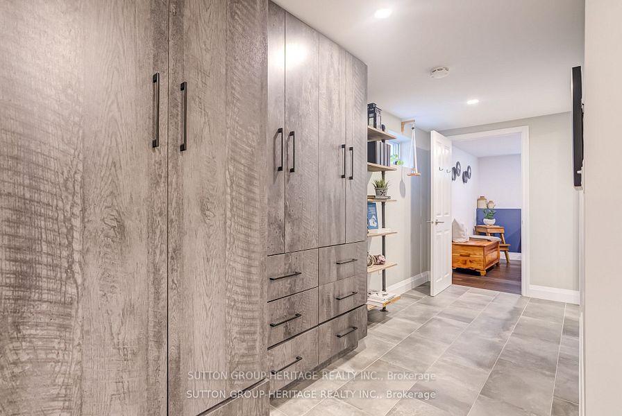 Photo 21 of 22 Paragon Road, Etobicoke, Kingsview Village-The Westway — HOMEH