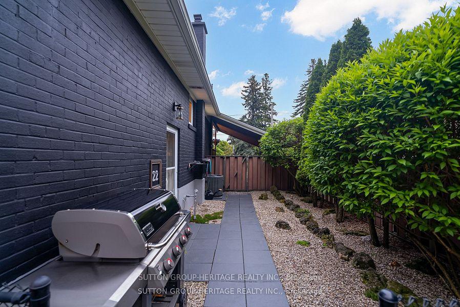Photo 38 of 22 Paragon Road, Etobicoke, Kingsview Village-The Westway — HOMEH