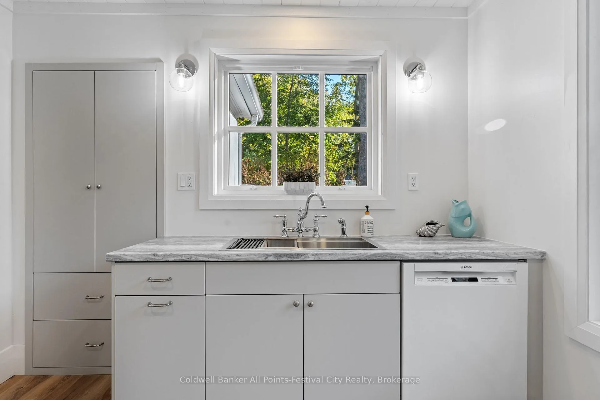 Photo 237 of 26 Bayfield Terrace, Bluewater, Bayfield — HOMEH
