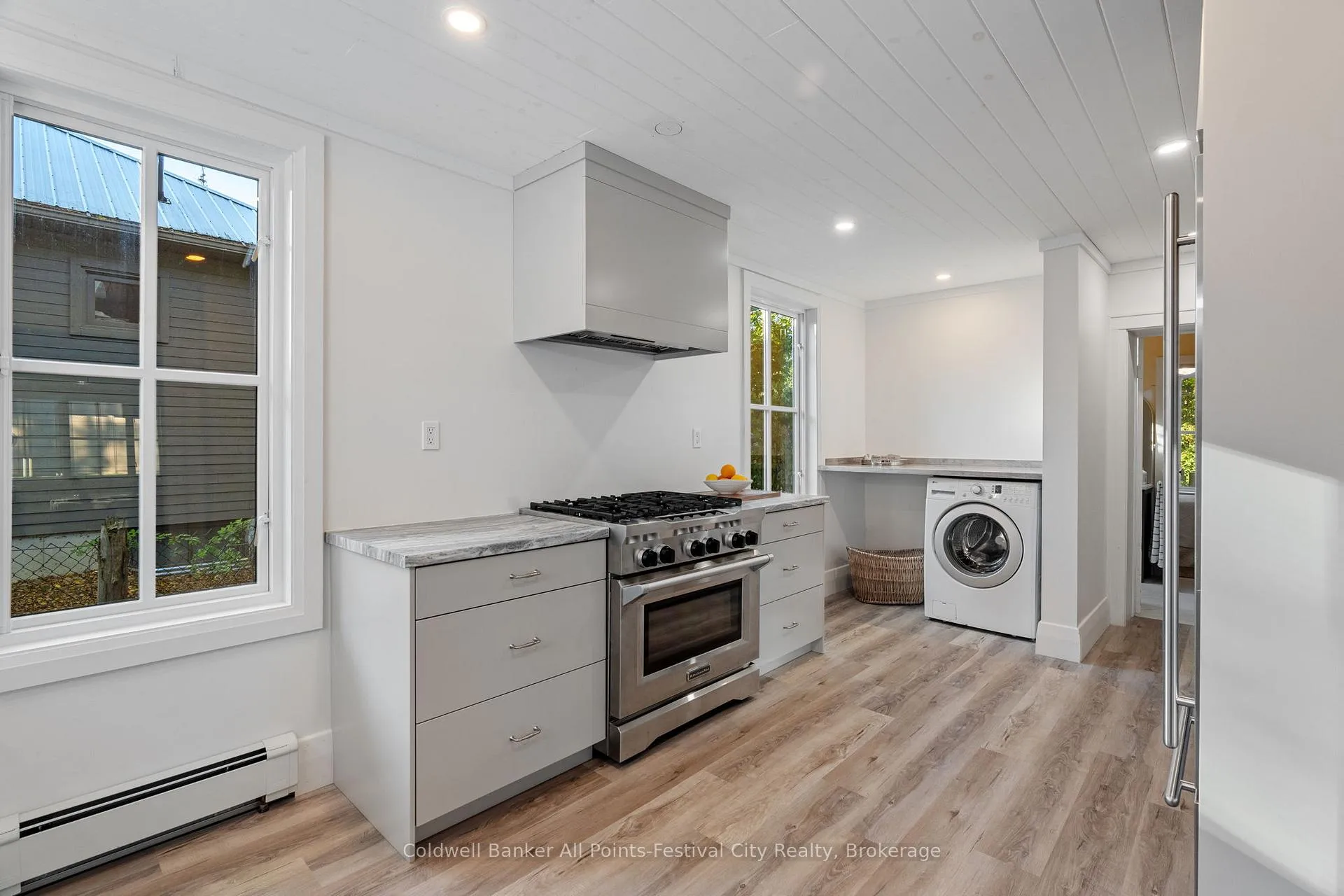 Photo 262 of 26 Bayfield Terrace, Bluewater, Bayfield — HOMEH