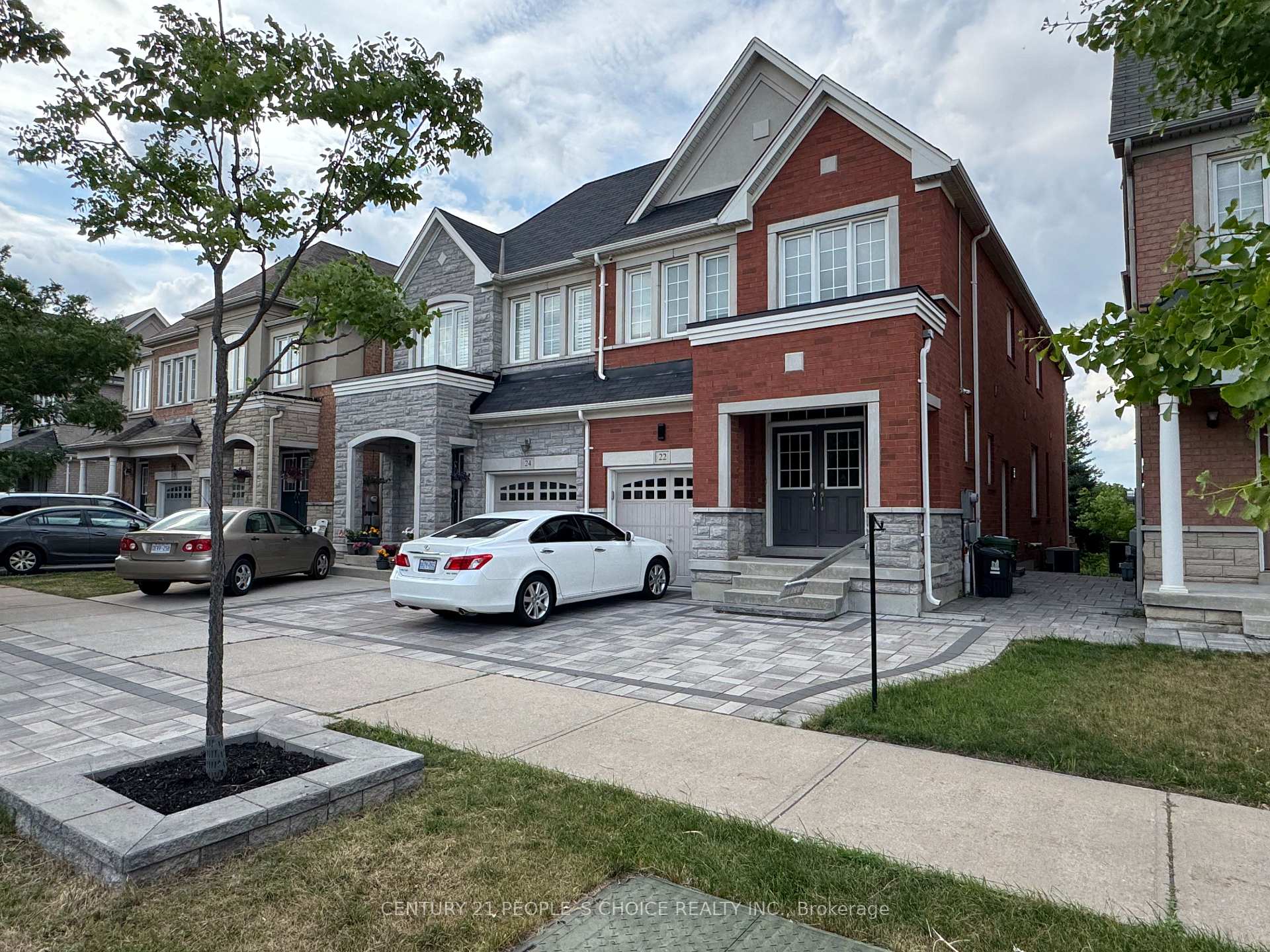 Photo 1 of 22 Westowanis Drive, Etobicoke, West Humber-Clairville — HOMEH