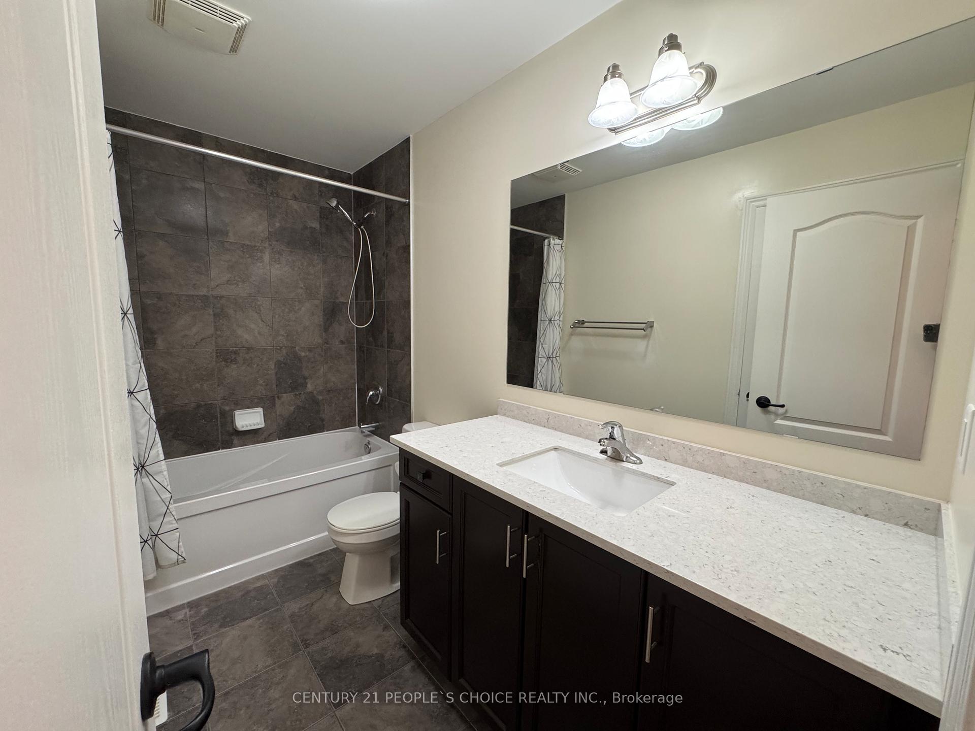 Photo 12 of 22 Westowanis Drive, Etobicoke, West Humber-Clairville — HOMEH