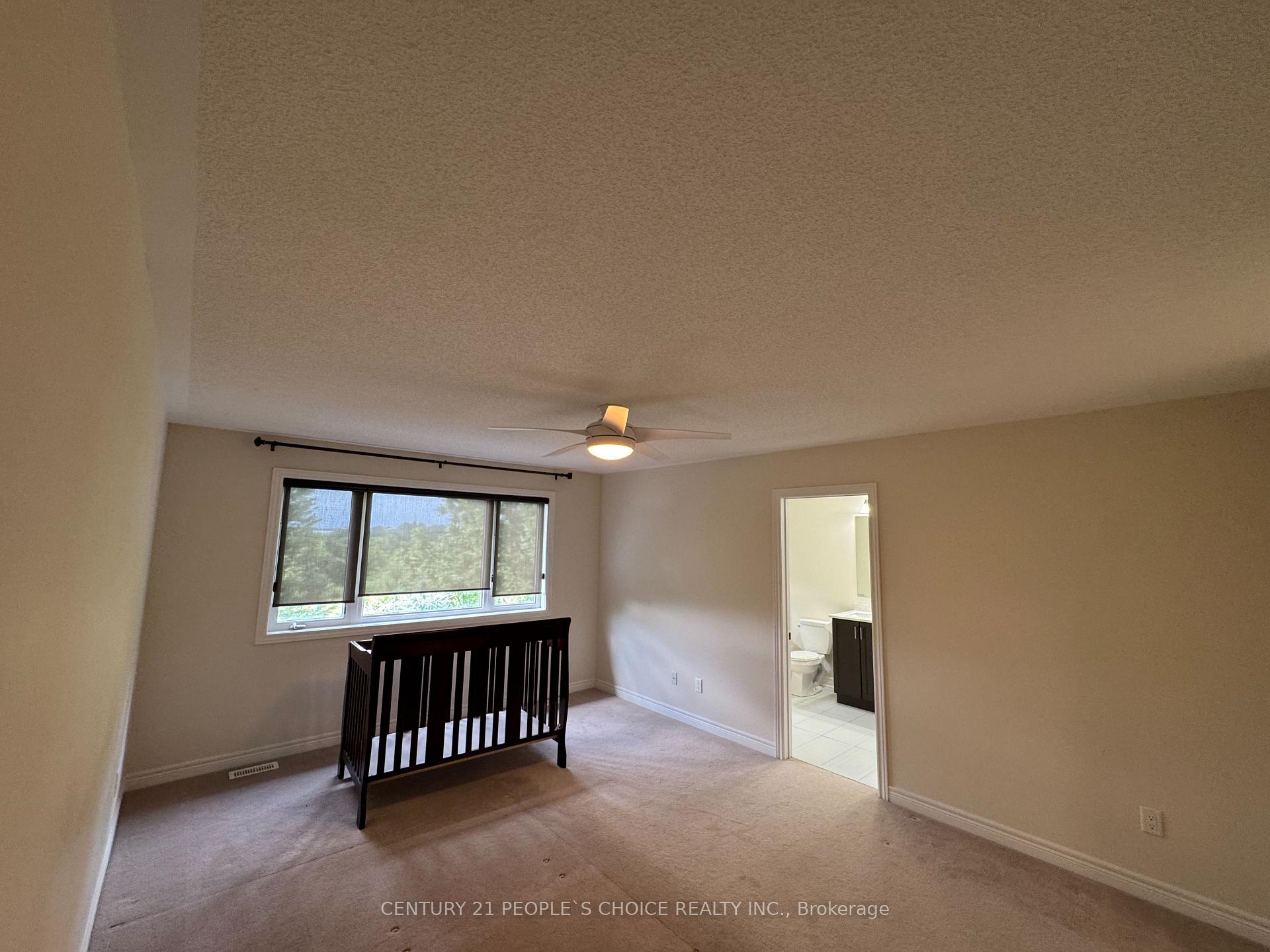 Photo 9 of 22 Westowanis Drive, Etobicoke, West Humber-Clairville — HOMEH