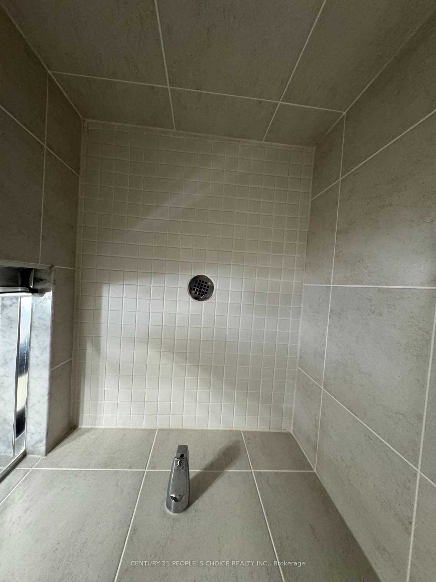 Photo 36 of 22 Westowanis Drive, Etobicoke, West Humber-Clairville — HOMEH