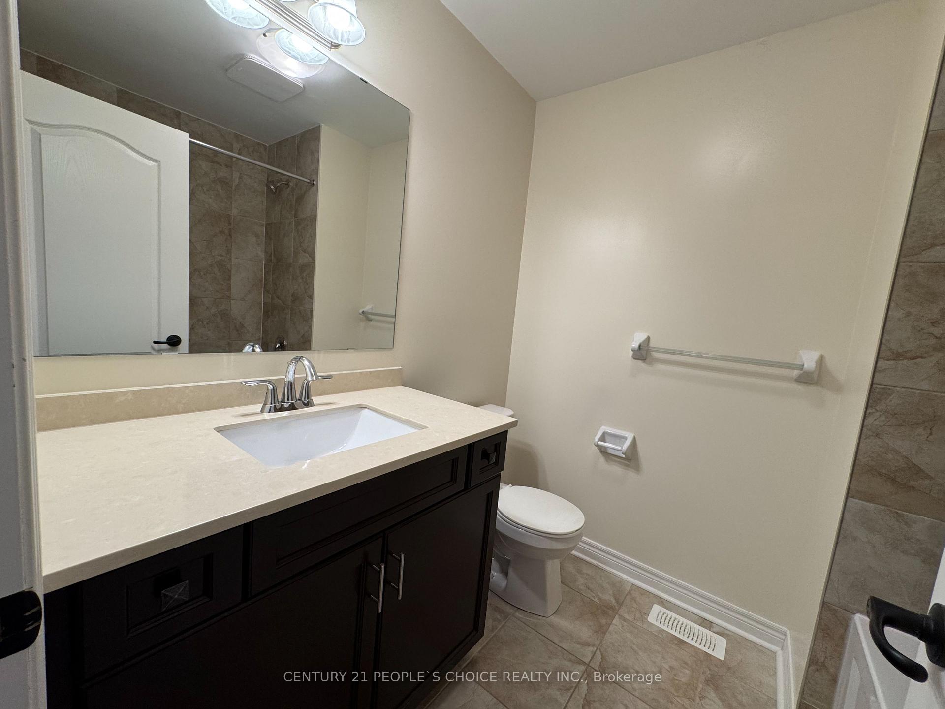 Photo 27 of 22 Westowanis Drive, Etobicoke, West Humber-Clairville — HOMEH