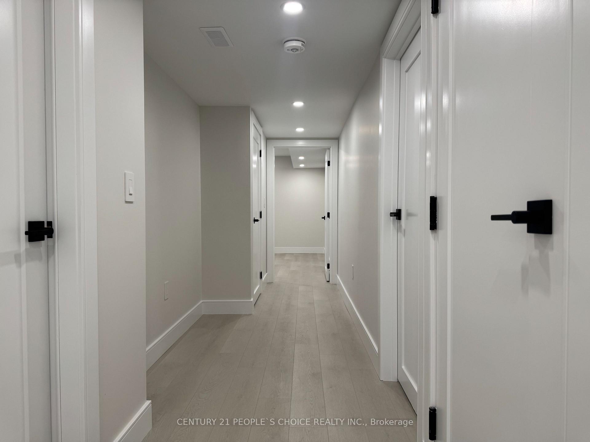 Photo 21 of 22 Westowanis Drive, Etobicoke, West Humber-Clairville — HOMEH