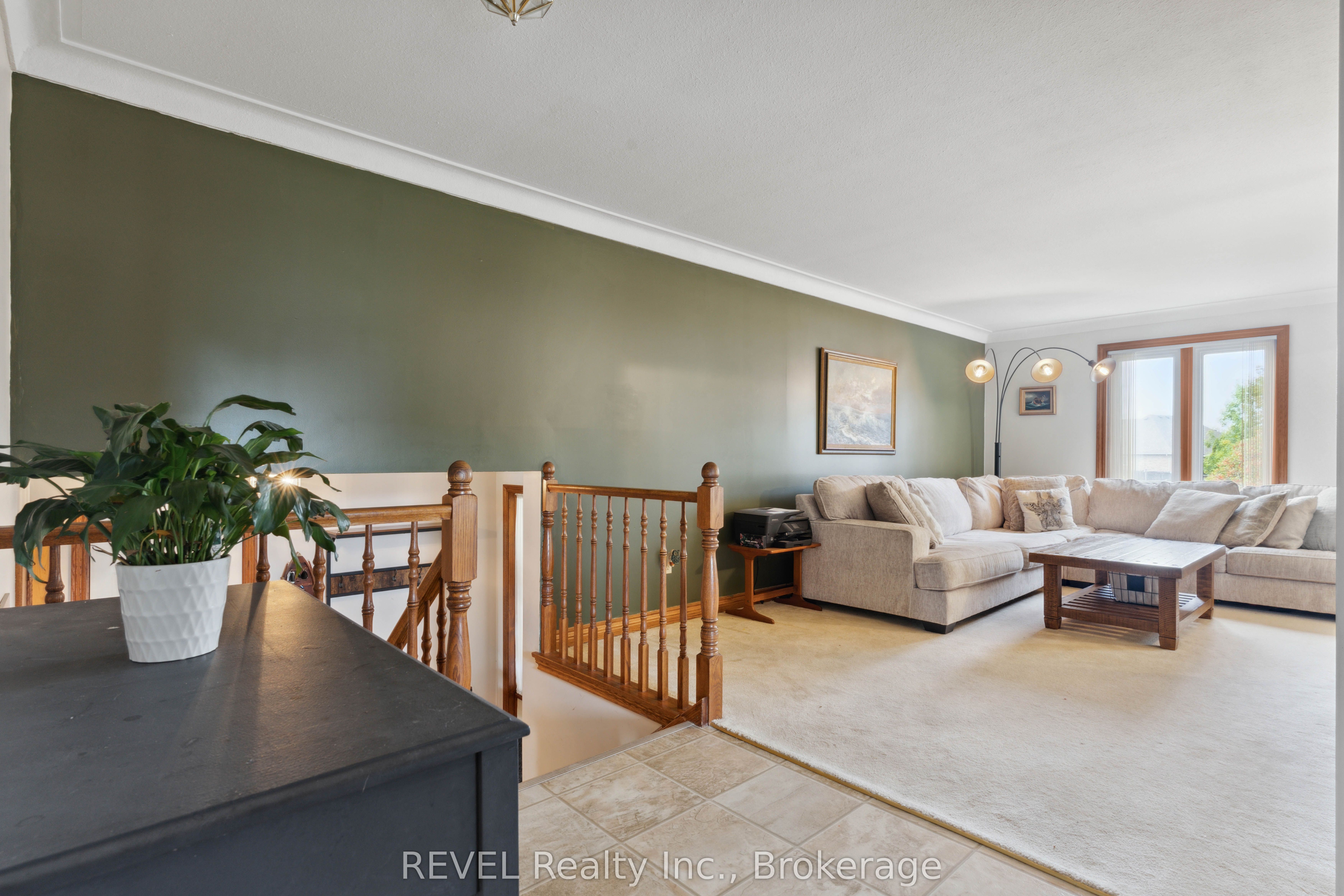 Photo 38 of 126 Colbeck Drive, Welland, Coyle Creek — HOMEH