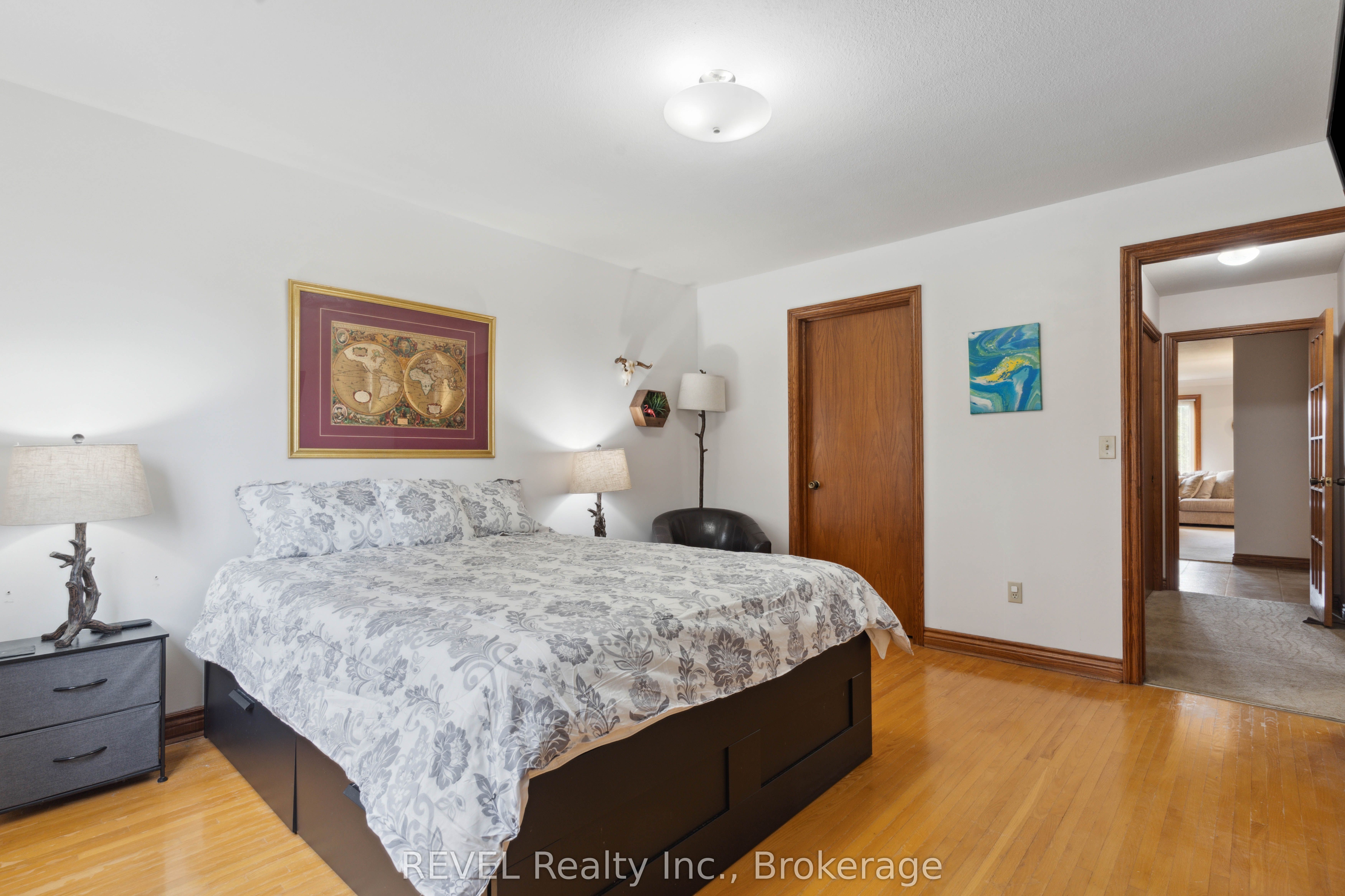 Photo 48 of 126 Colbeck Drive, Welland, Coyle Creek — HOMEH