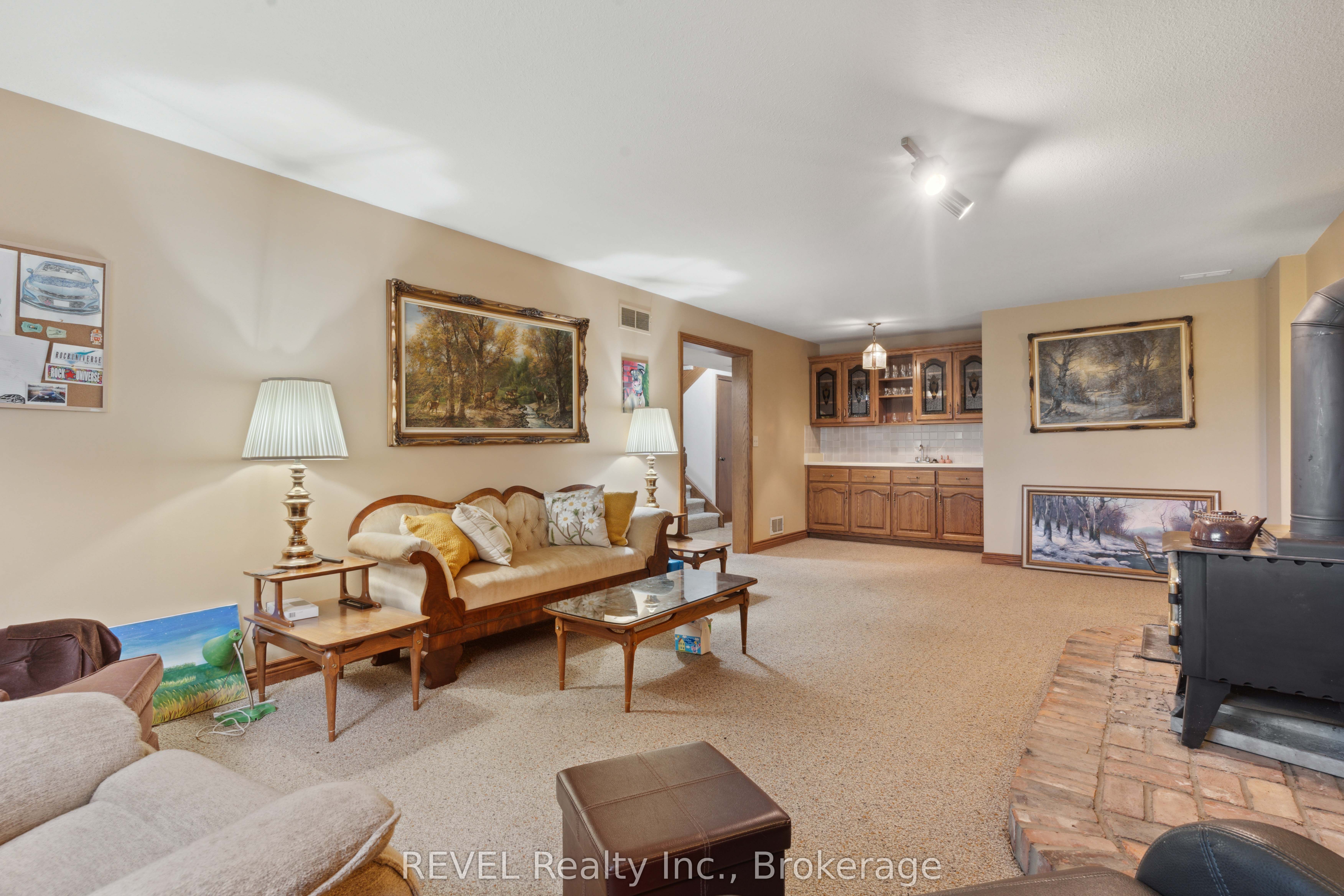 Photo 58 of 126 Colbeck Drive, Welland, Coyle Creek — HOMEH