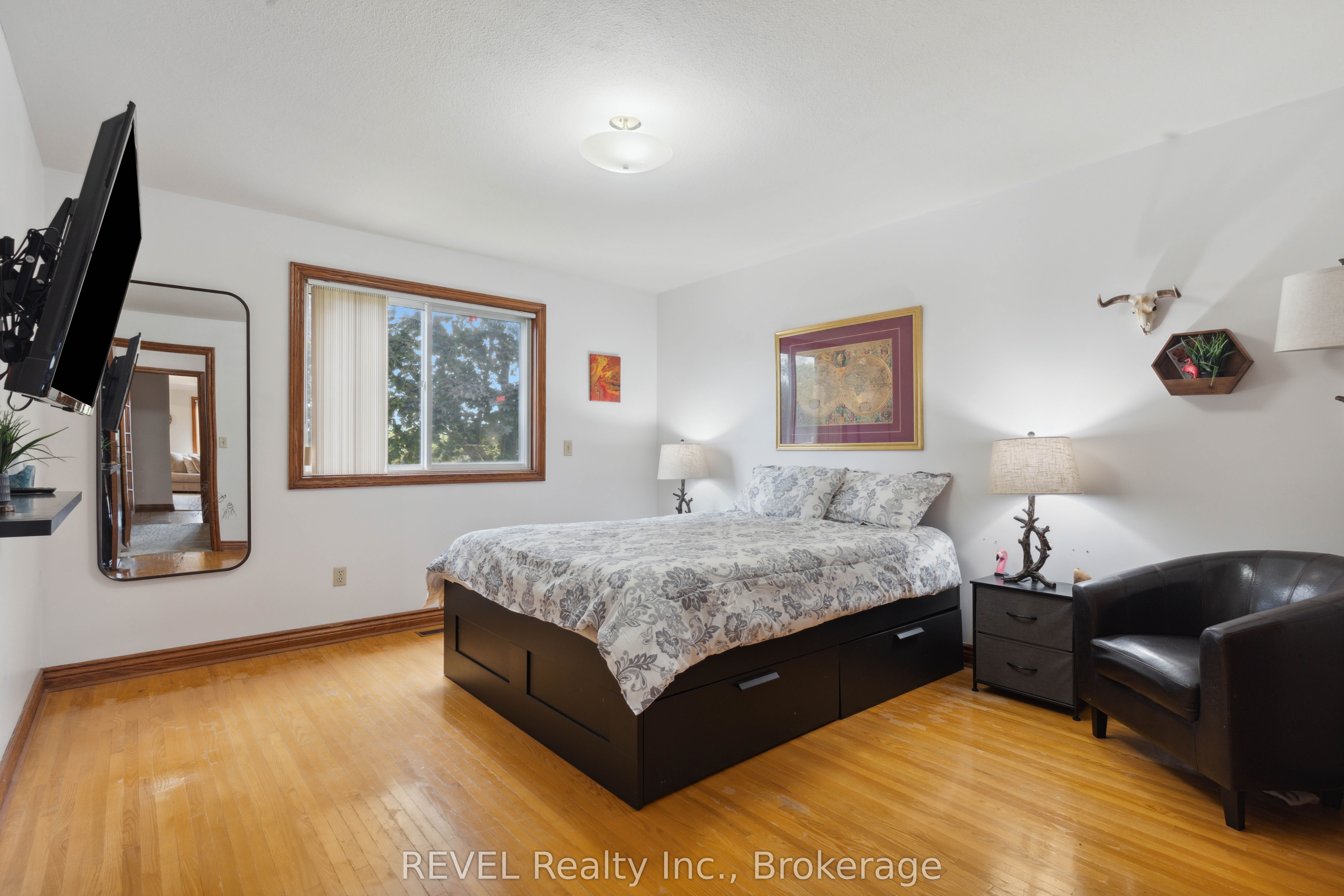 Photo 47 of 126 Colbeck Drive, Welland, Coyle Creek — HOMEH