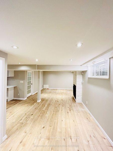 Photo 7 of 35 Moon Valley Drive, Etobicoke, West Humber-Clairville — HOMEH