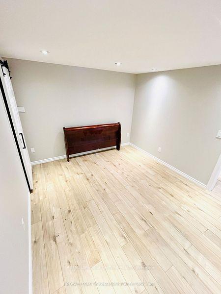 Photo 13 of 35 Moon Valley Drive, Etobicoke, West Humber-Clairville — HOMEH